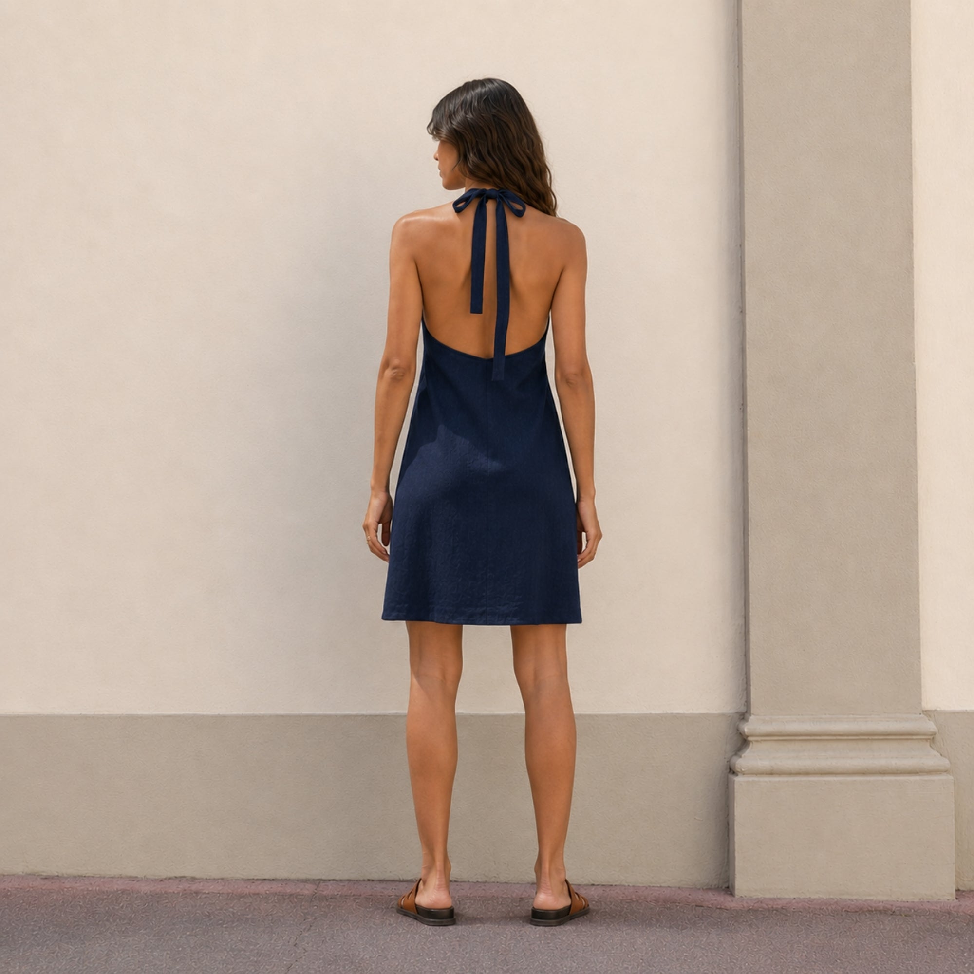 Vestido de espalda descubierta de lino
