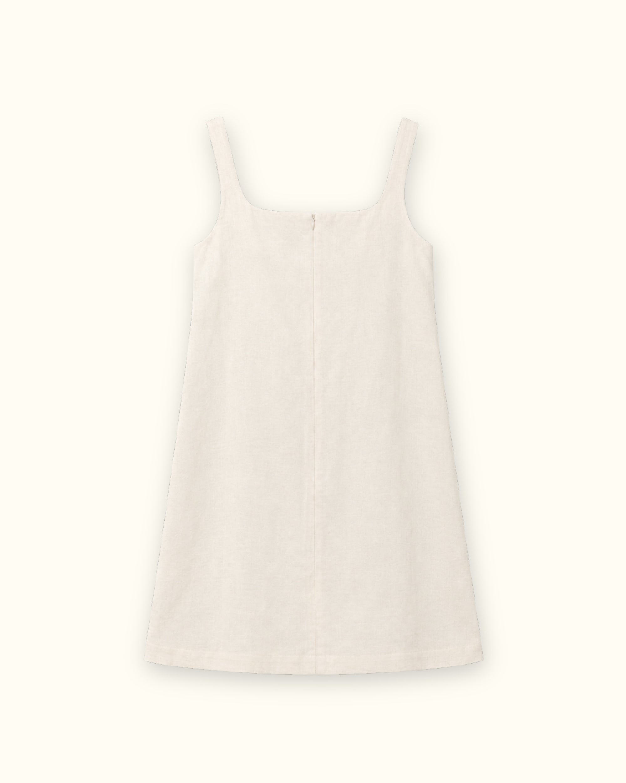 Robe mini en lin off white, vue de dos, montrant l’encolure et la silhouette de la robe