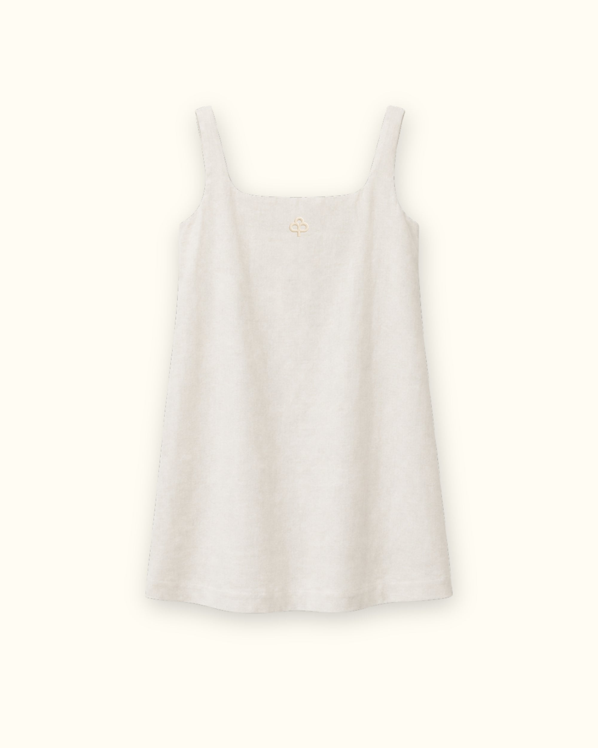 Robe mini en lin off white, vue de face, montrant l’encolure et la silhouette de la robe